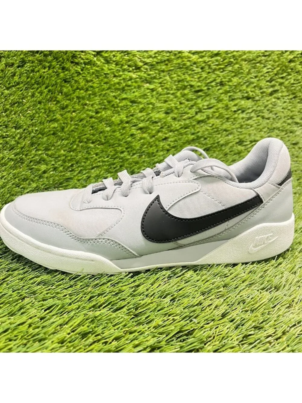 Nike Terra Manta Boys Size 5.5Y Gray Black White Athletic Running Shoes Sneakers